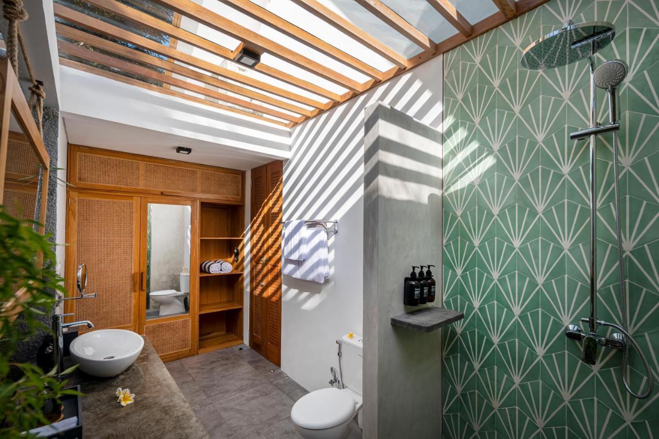Deep Roots Dive & Yoga Resort Ped