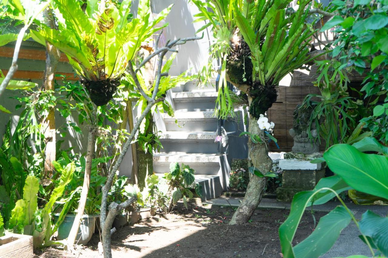 Krisna Tapan Guest house