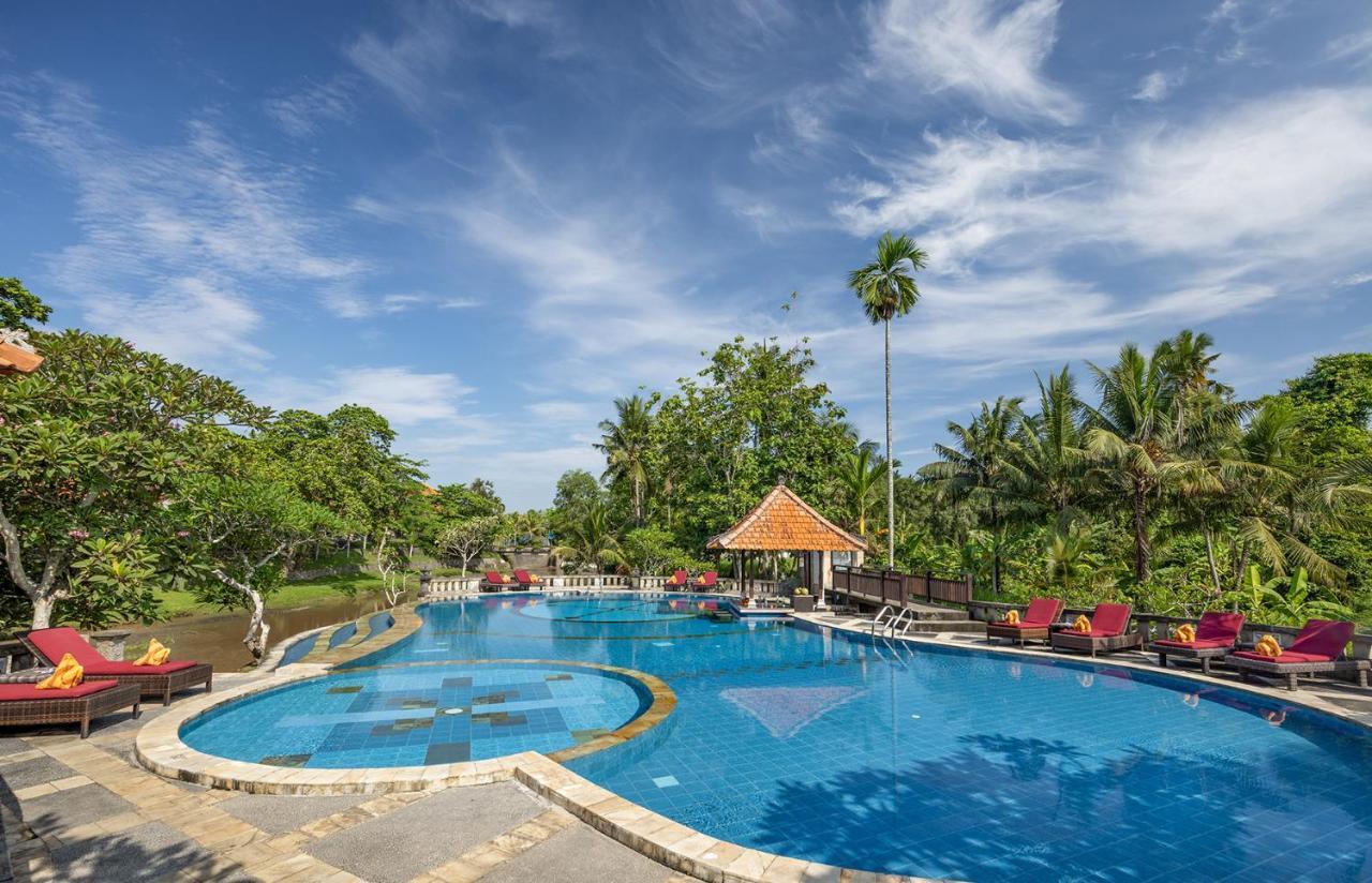 Resort Santi Mandala & 4*