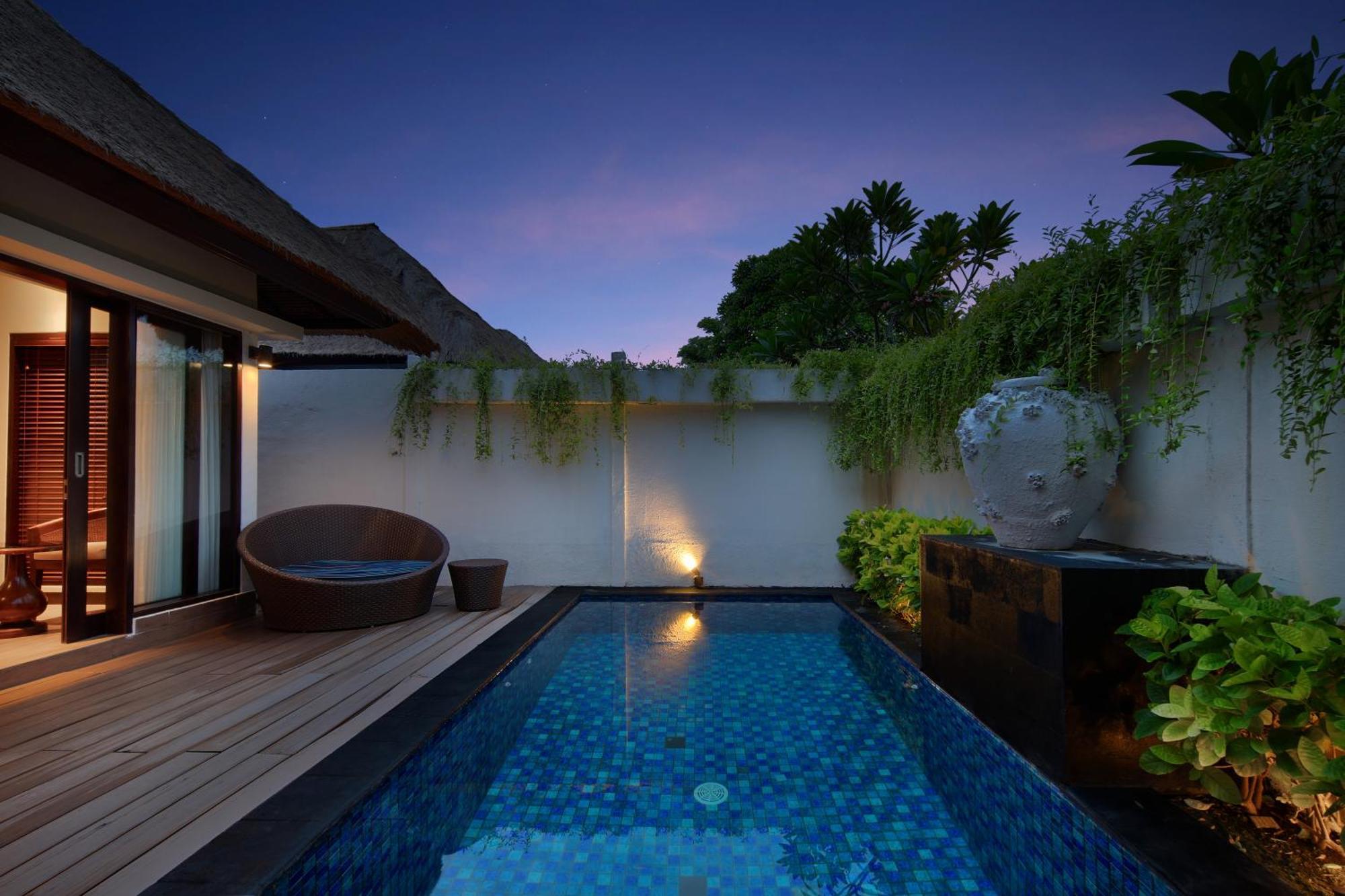 Club & Resort
