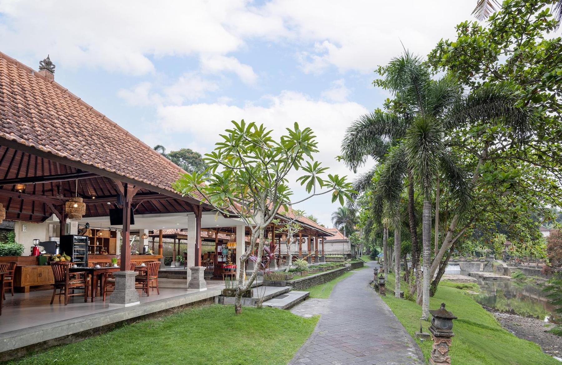 Santi Mandala & Resort 4*