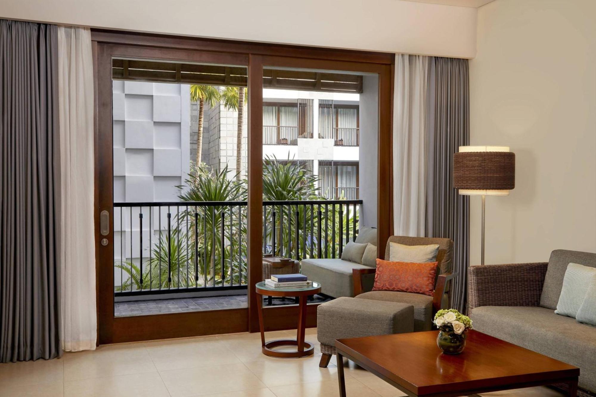 Courtyard By Marriott Bali