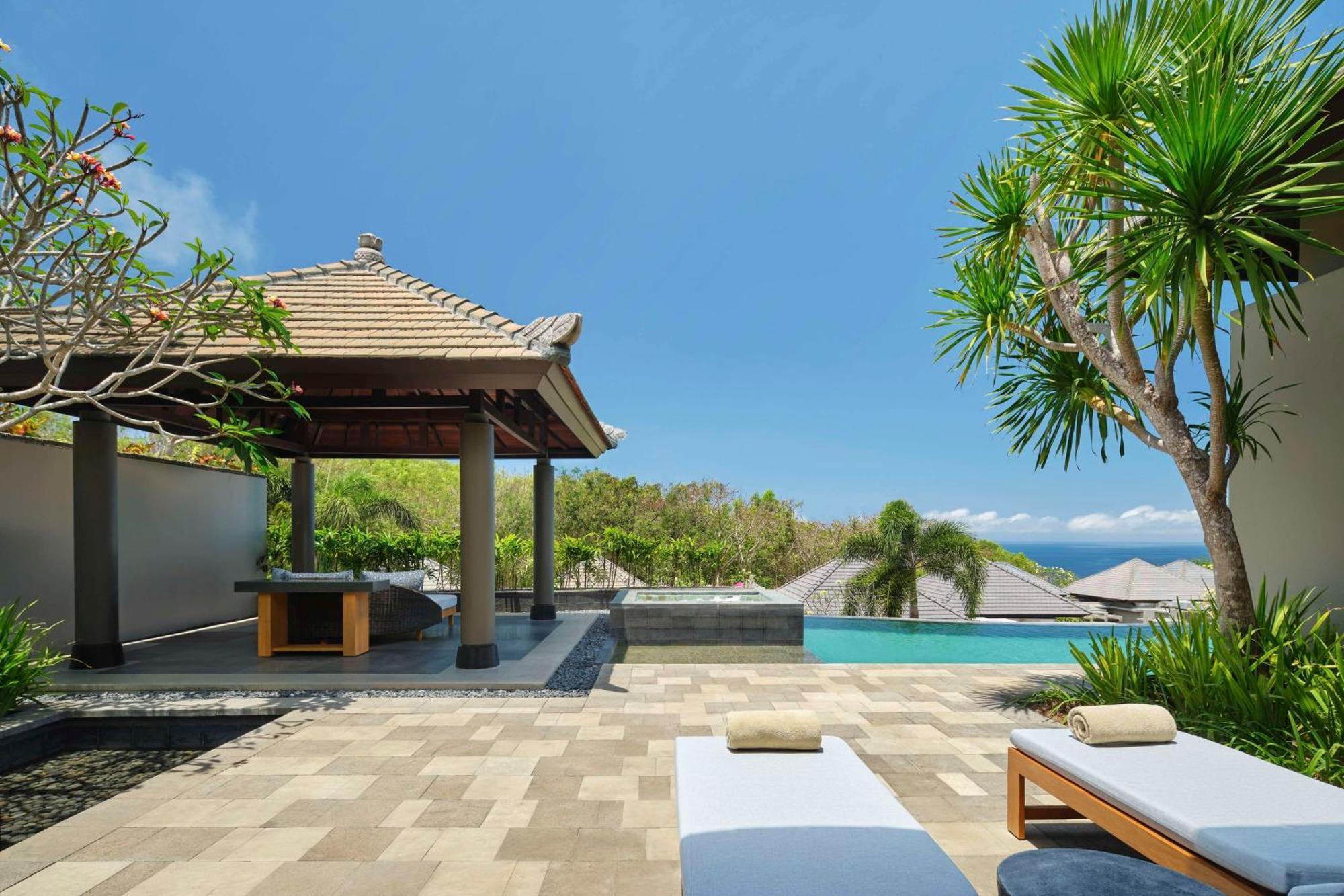 Umana Bali, Lxr & By Hilton 5*