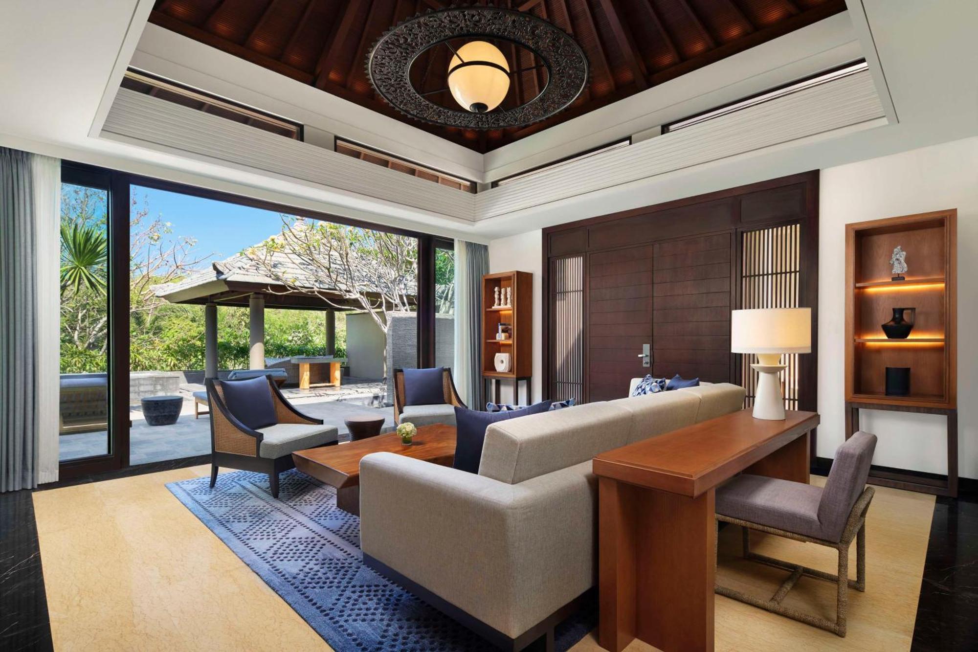 Umana Bali, Lxr & By Hilton