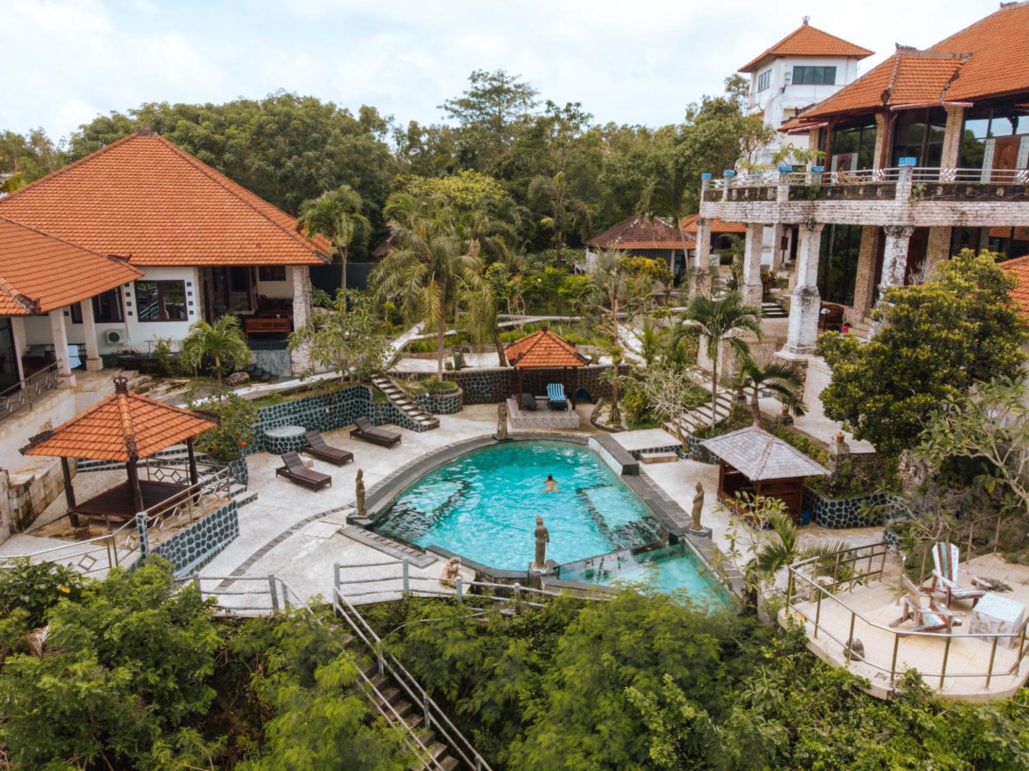 The Uluwatu Estate Holiday park Pecatu (Bali)