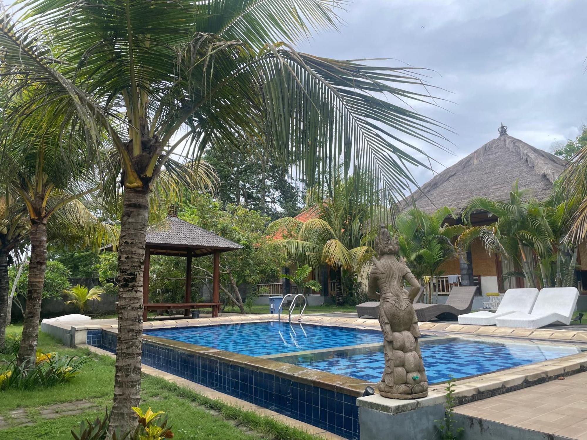 Orange Balangan Guest house