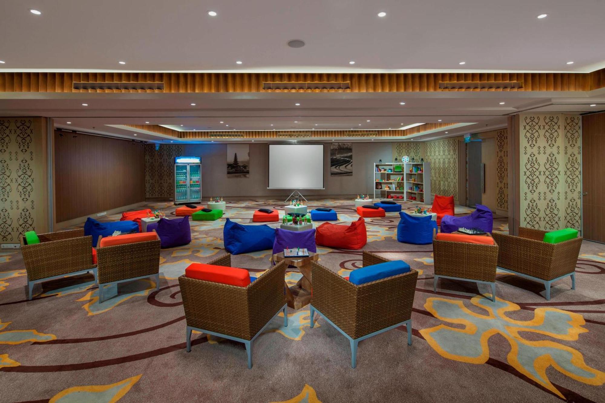 Courtyard By Marriott Bali