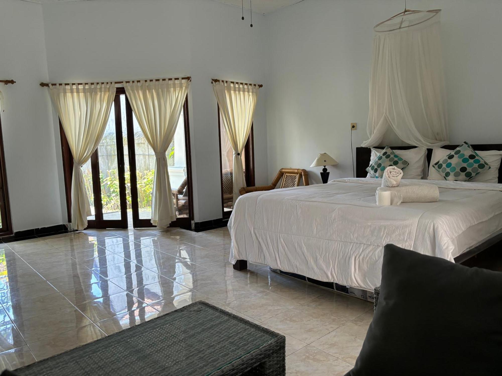 Bahari Guest house