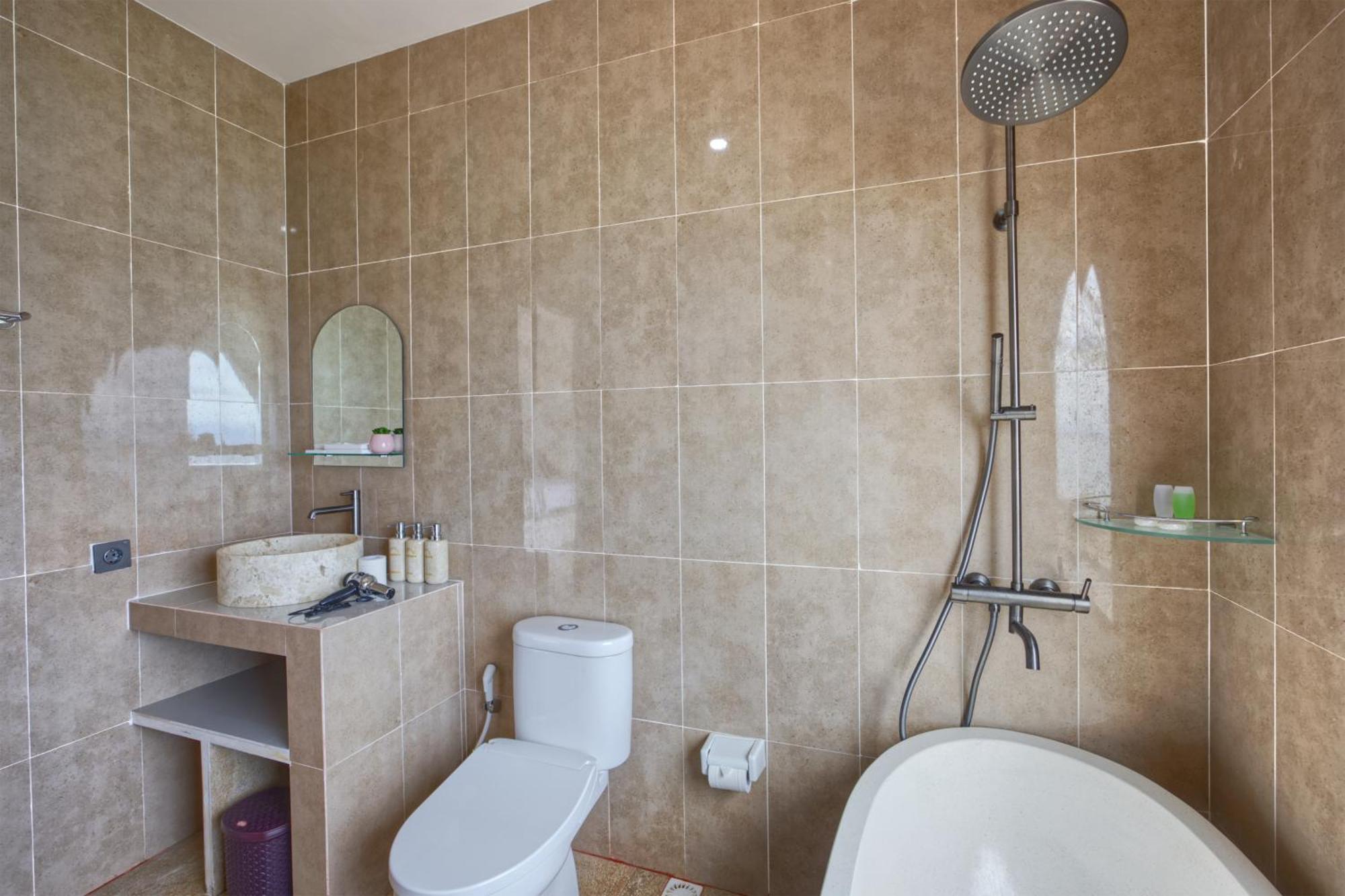Moontana Beachfront Villa *