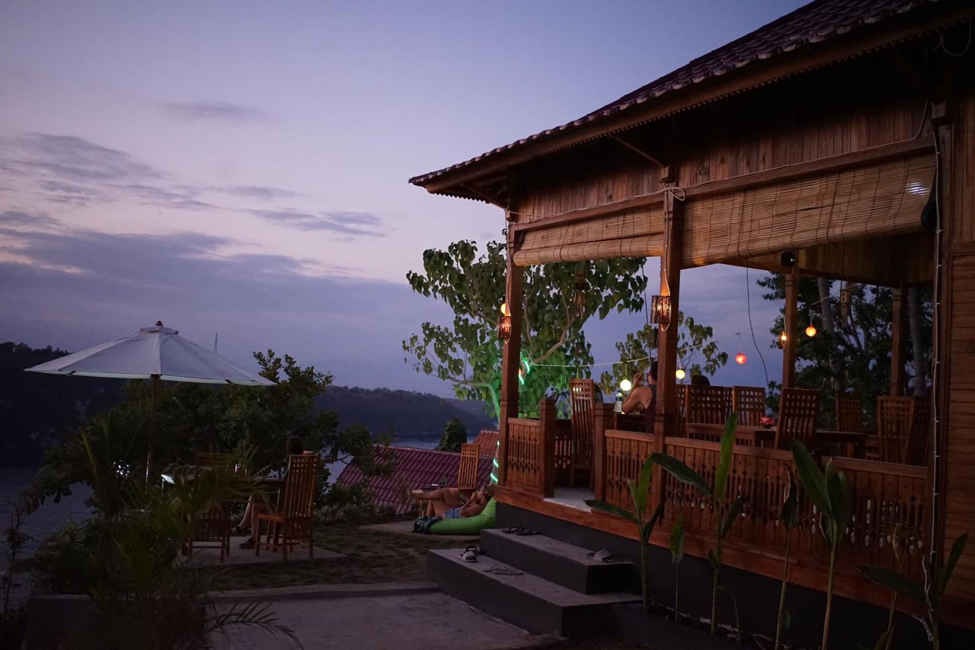 Sakti Oceanview Nusa Penida 2*