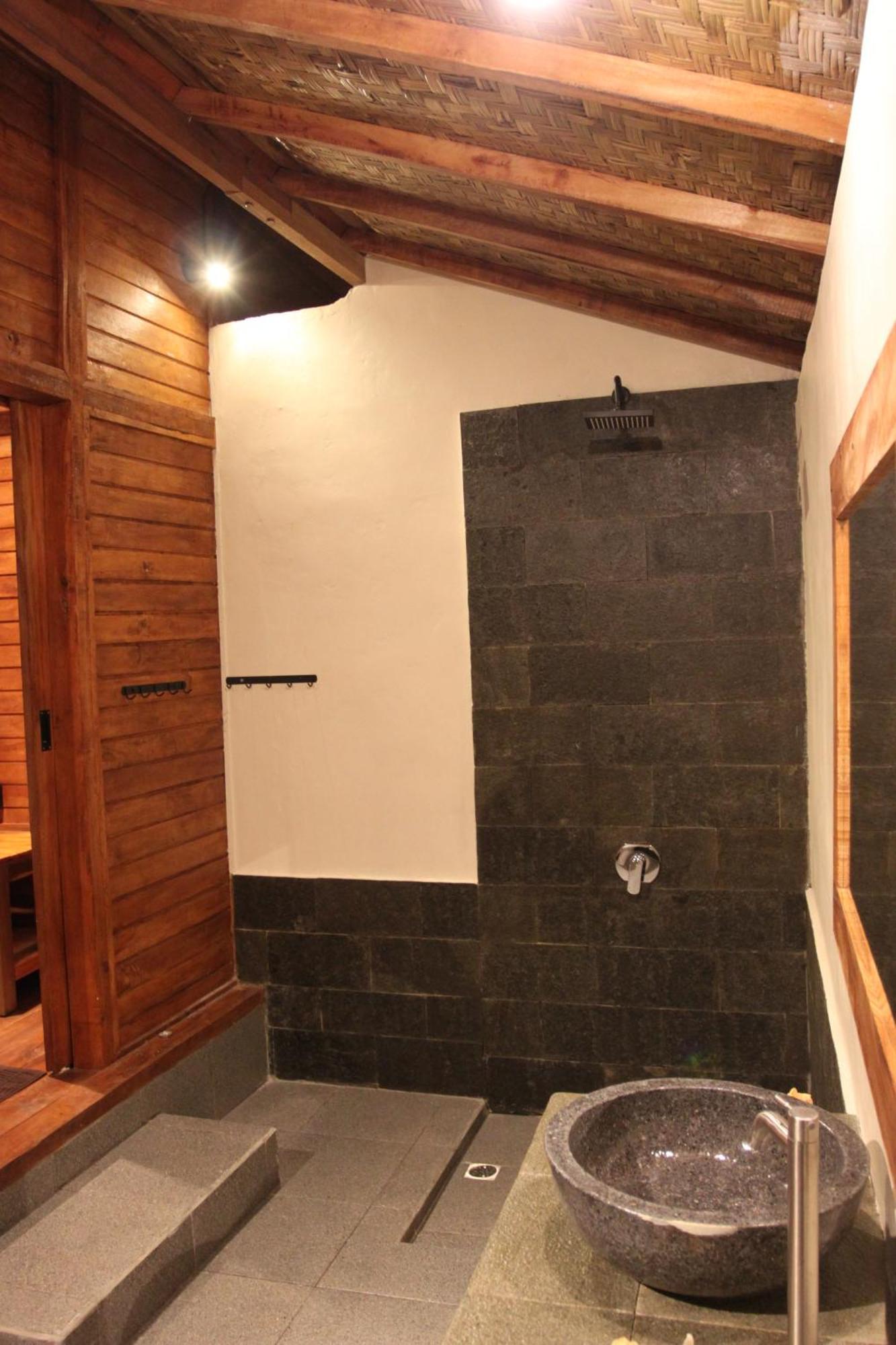 Manuk Dewata Guest house