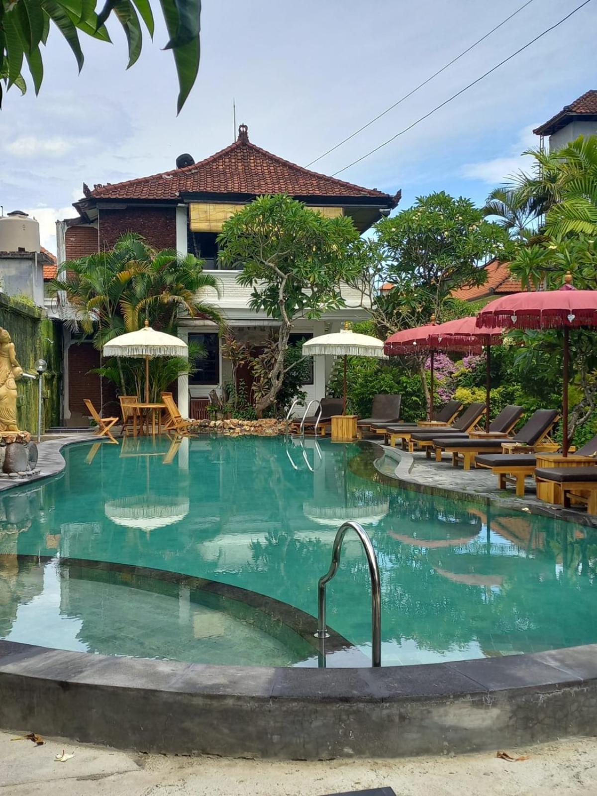 Berlian Kuta Hotel