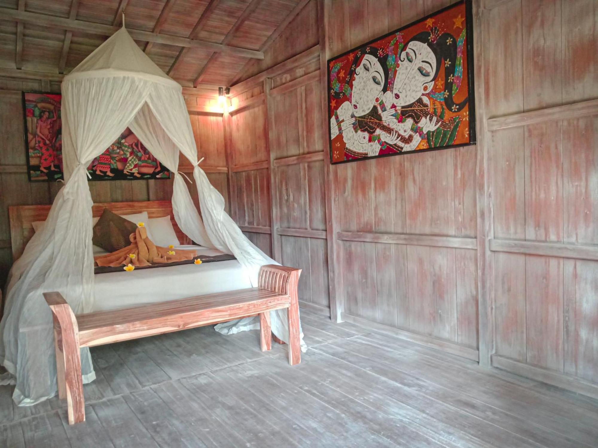 Wooden House And * Ubud (Bali)