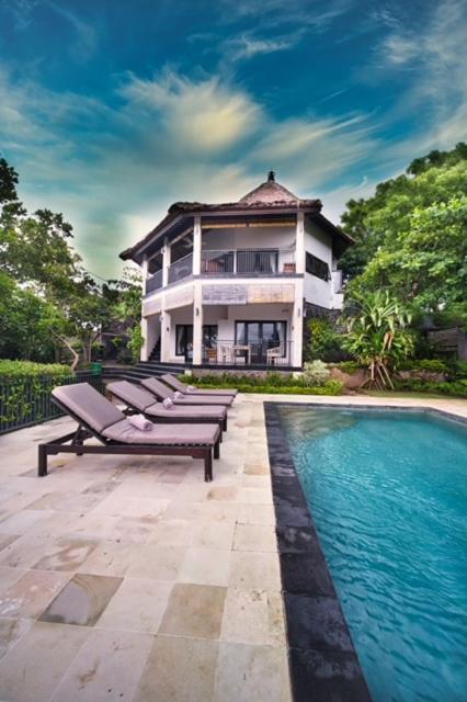 Sing Sing Resort Lovina (Bali)