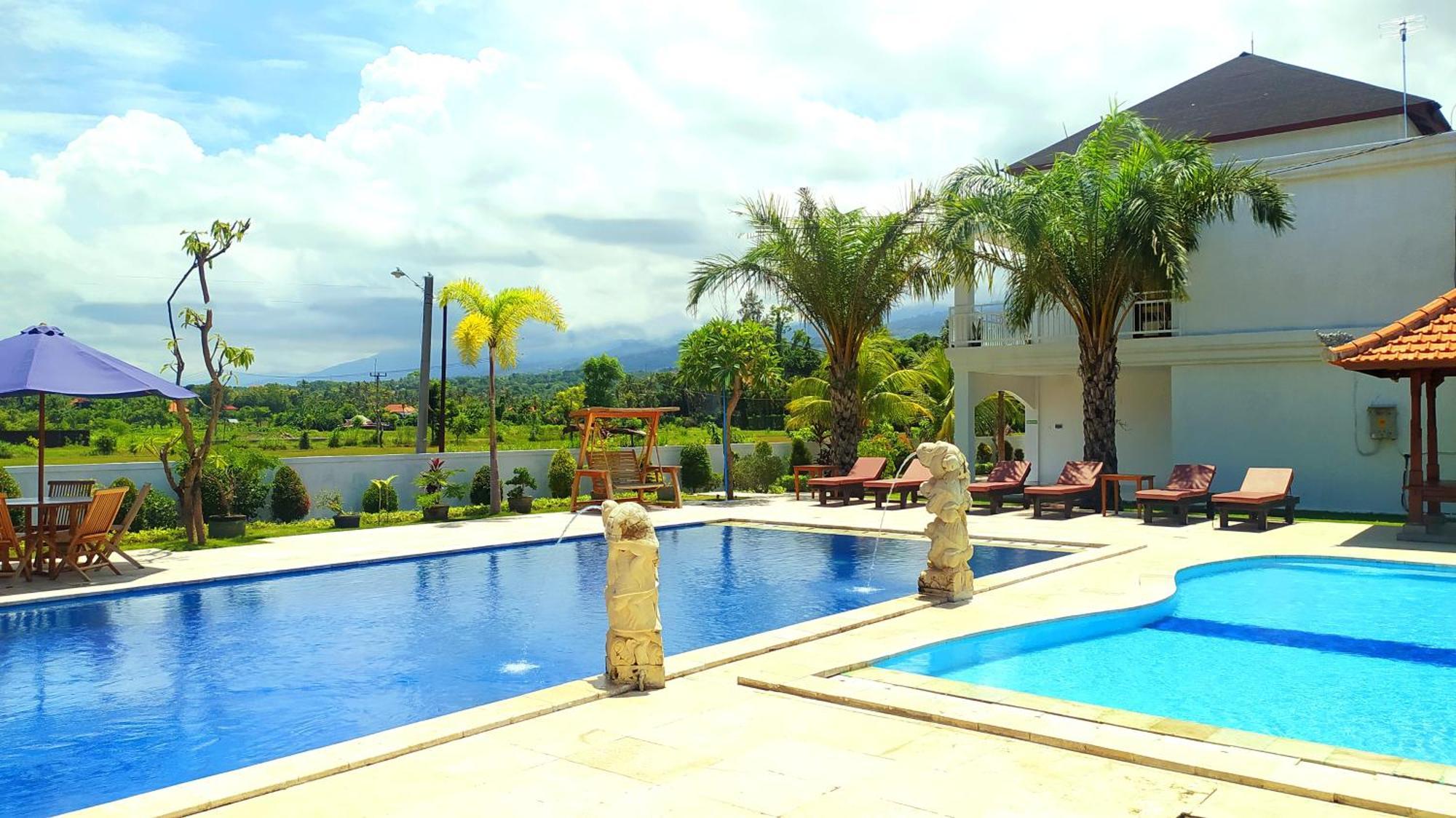 Hotel Puri Lovina (Bali)