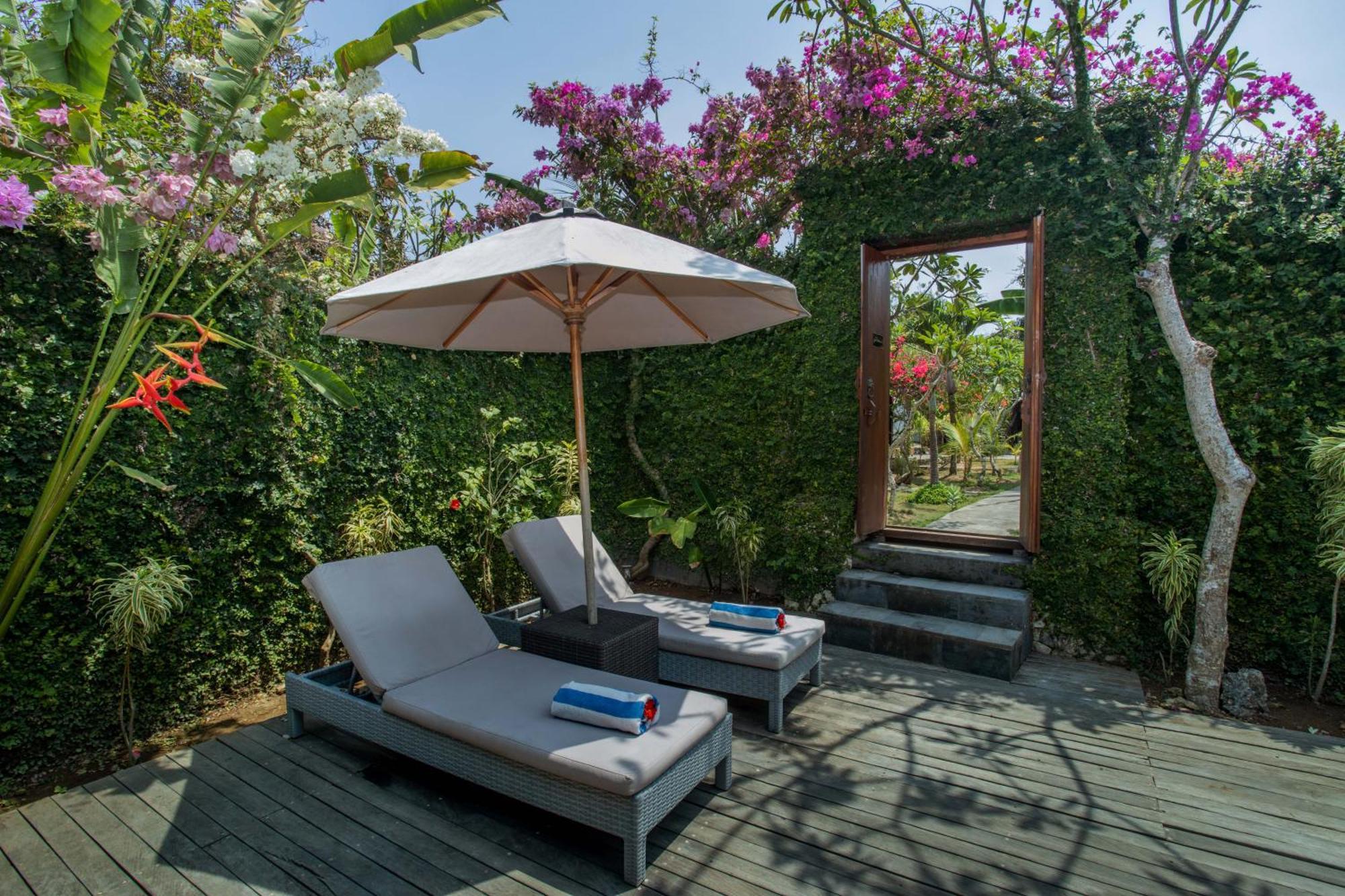 Sunset Garden Nusa