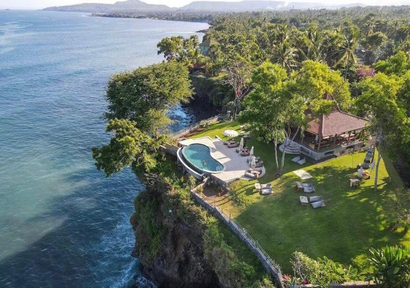 Luxury tent Bali Cliff Glamping *