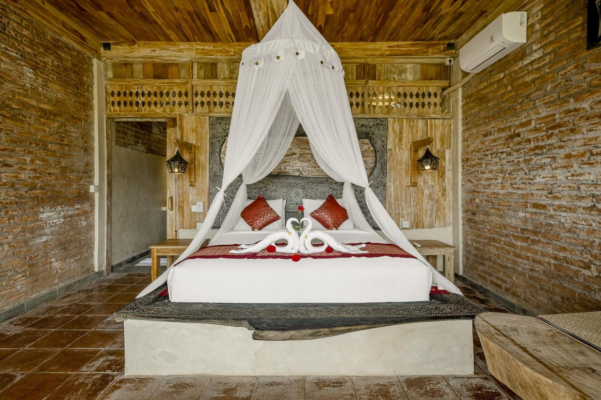 Joglo Organik Guest house 4*