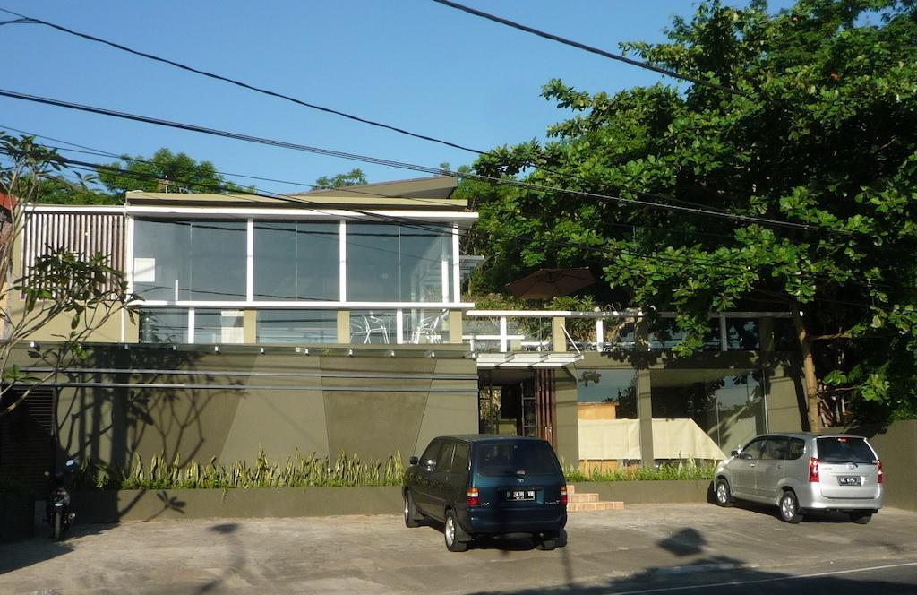 White Rock Guest house 2*