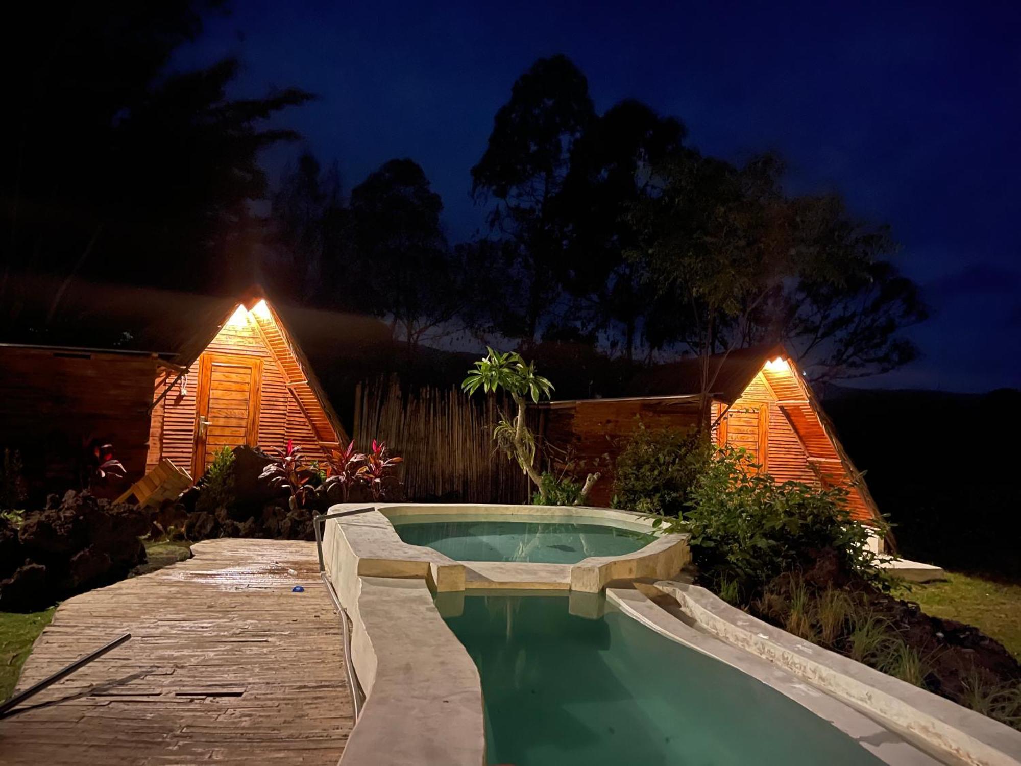 Triangular House And Hot Spring Wisma tamu