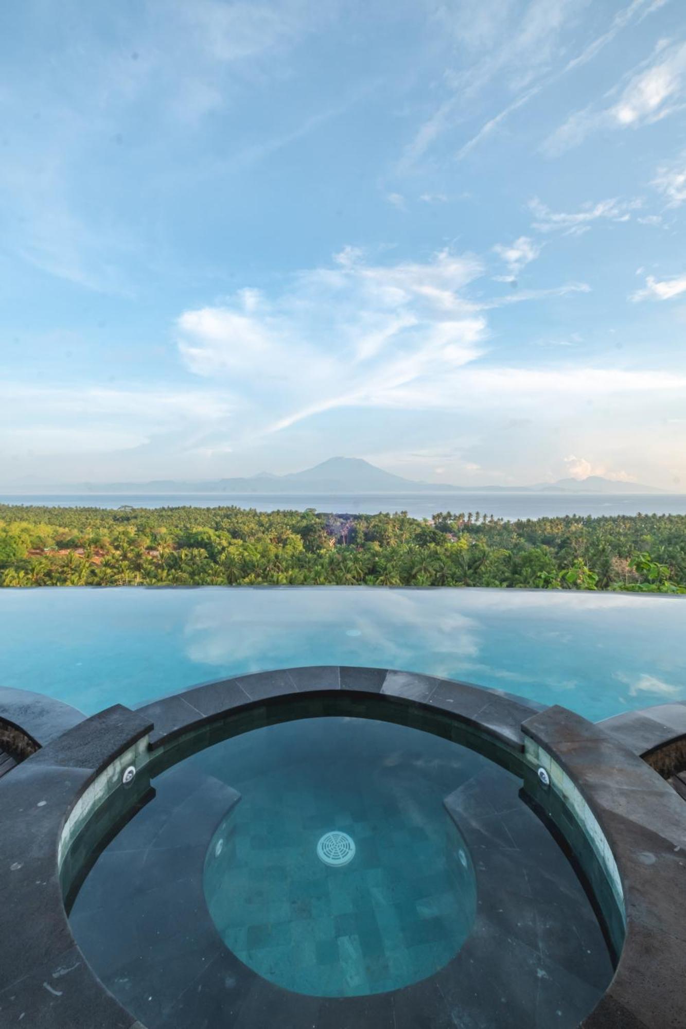 Homestay Kaliente Toyapakeh