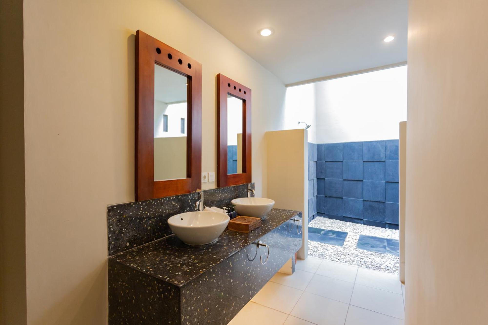 Villa The Mutiara Boutique *