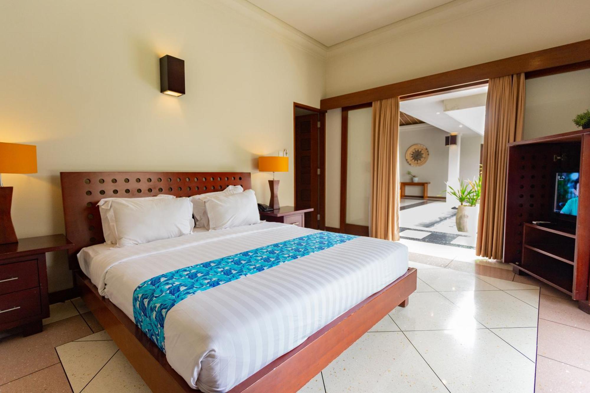 Villa The Mutiara Boutique *