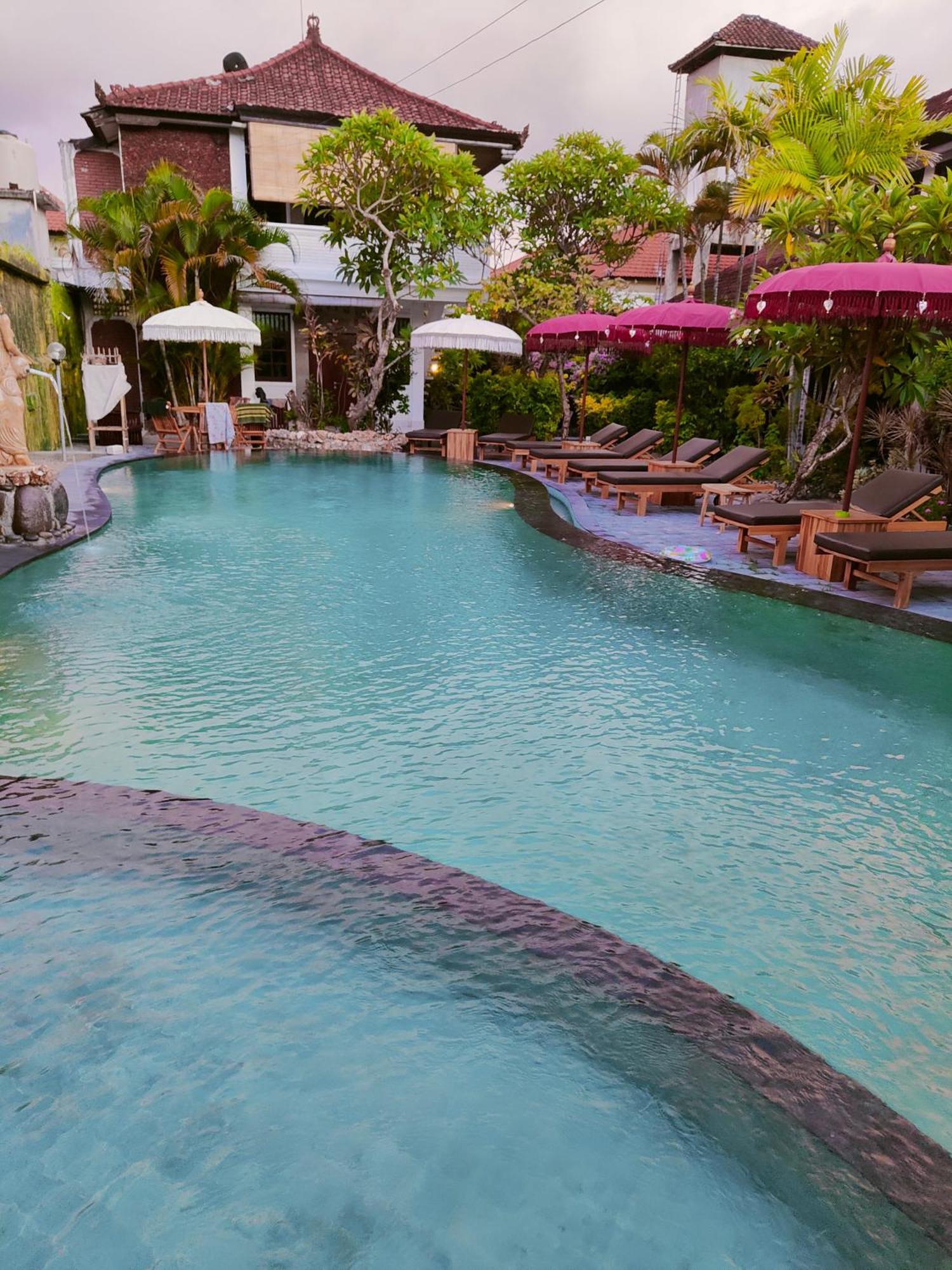 Berlian Kuta Hotel