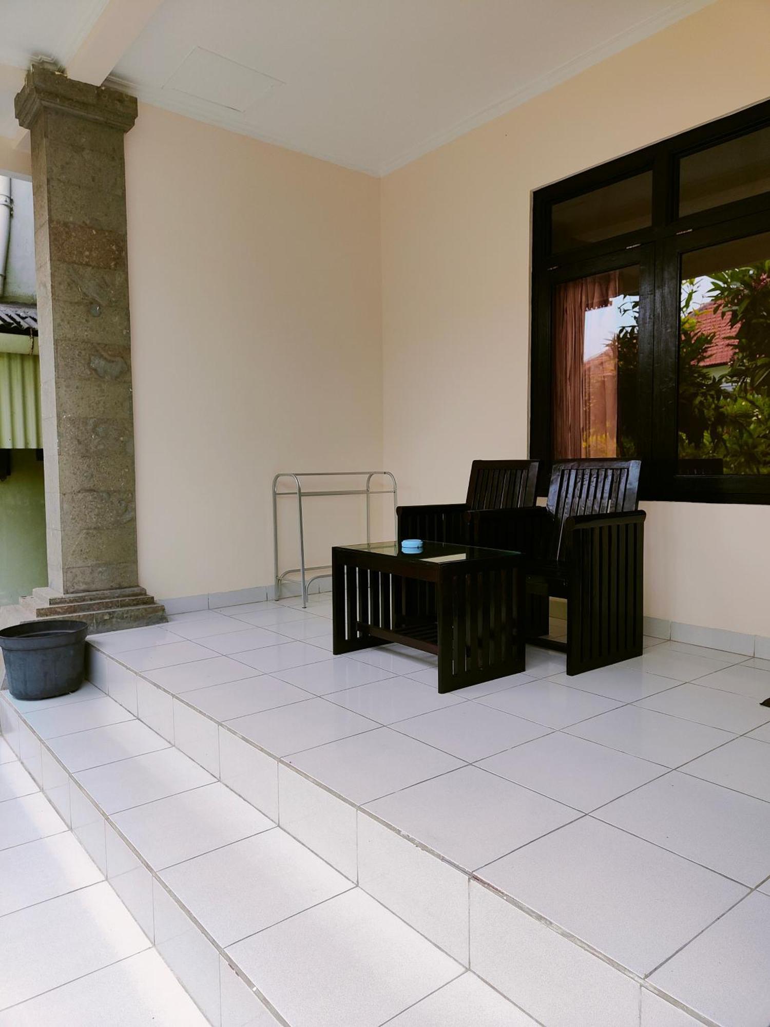 Berlian Kuta Hotel