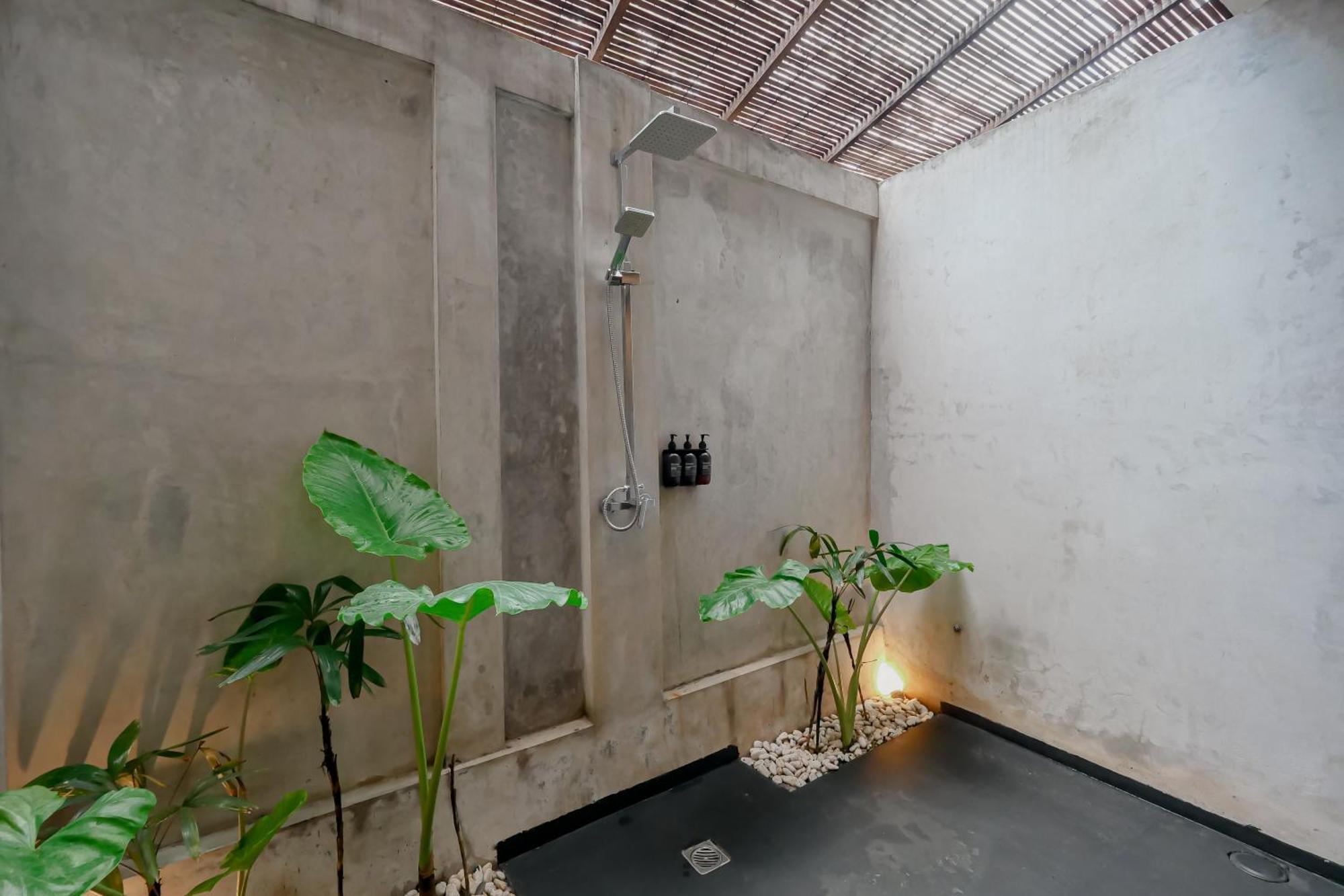 The Padang-padang Hotel 3*