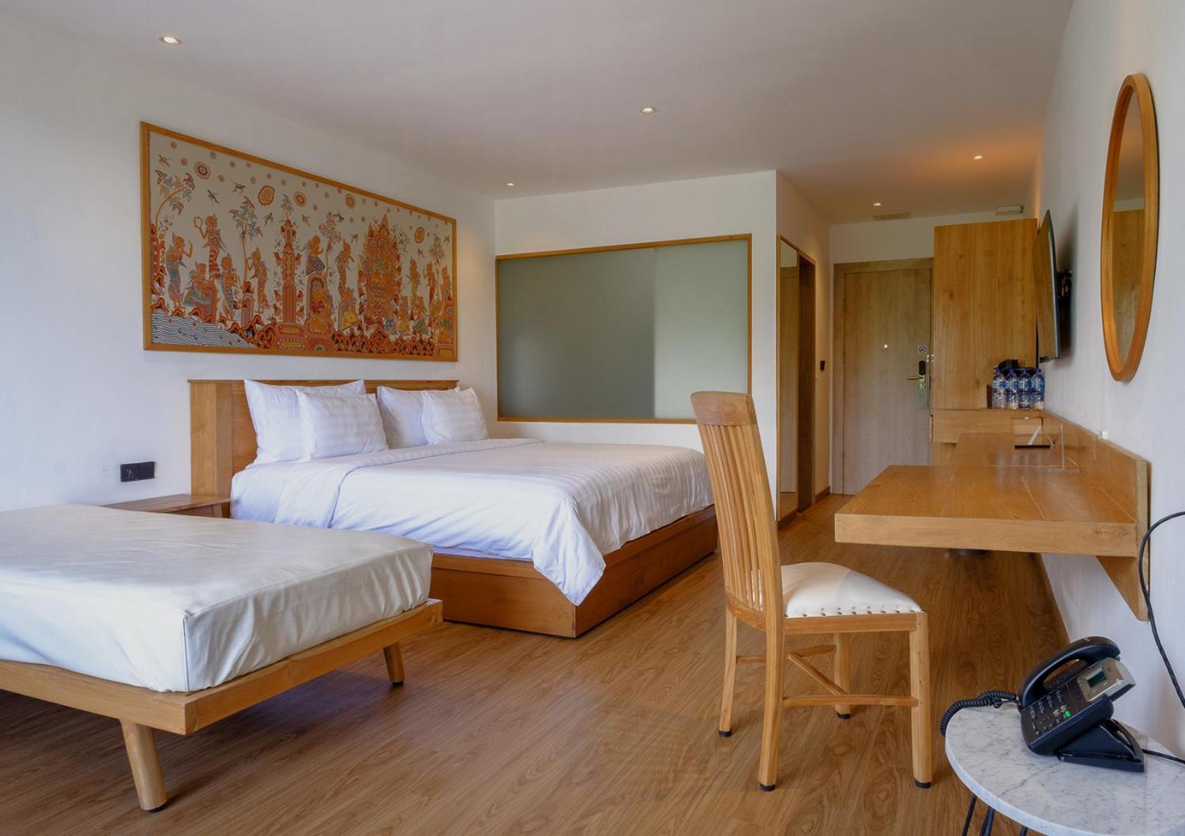 Giriwood & Hotel Munduk (Bali)