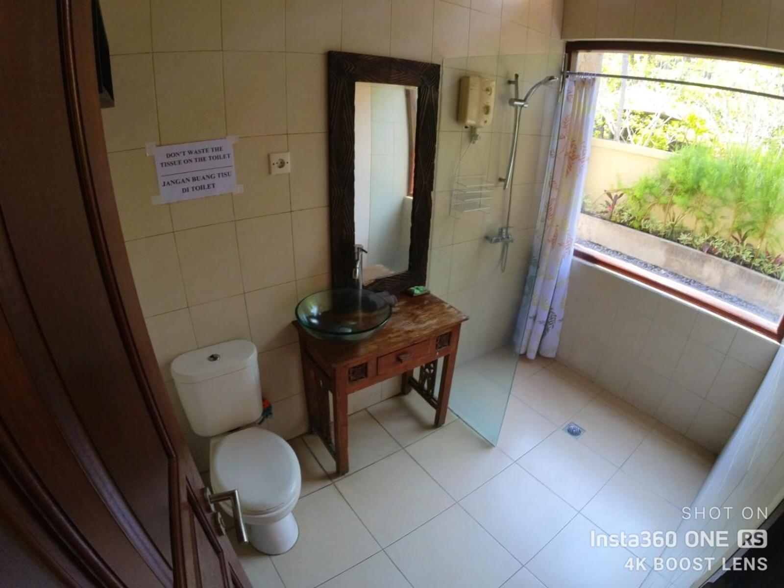 Jasri Ombak * Karangasem (Bali)
