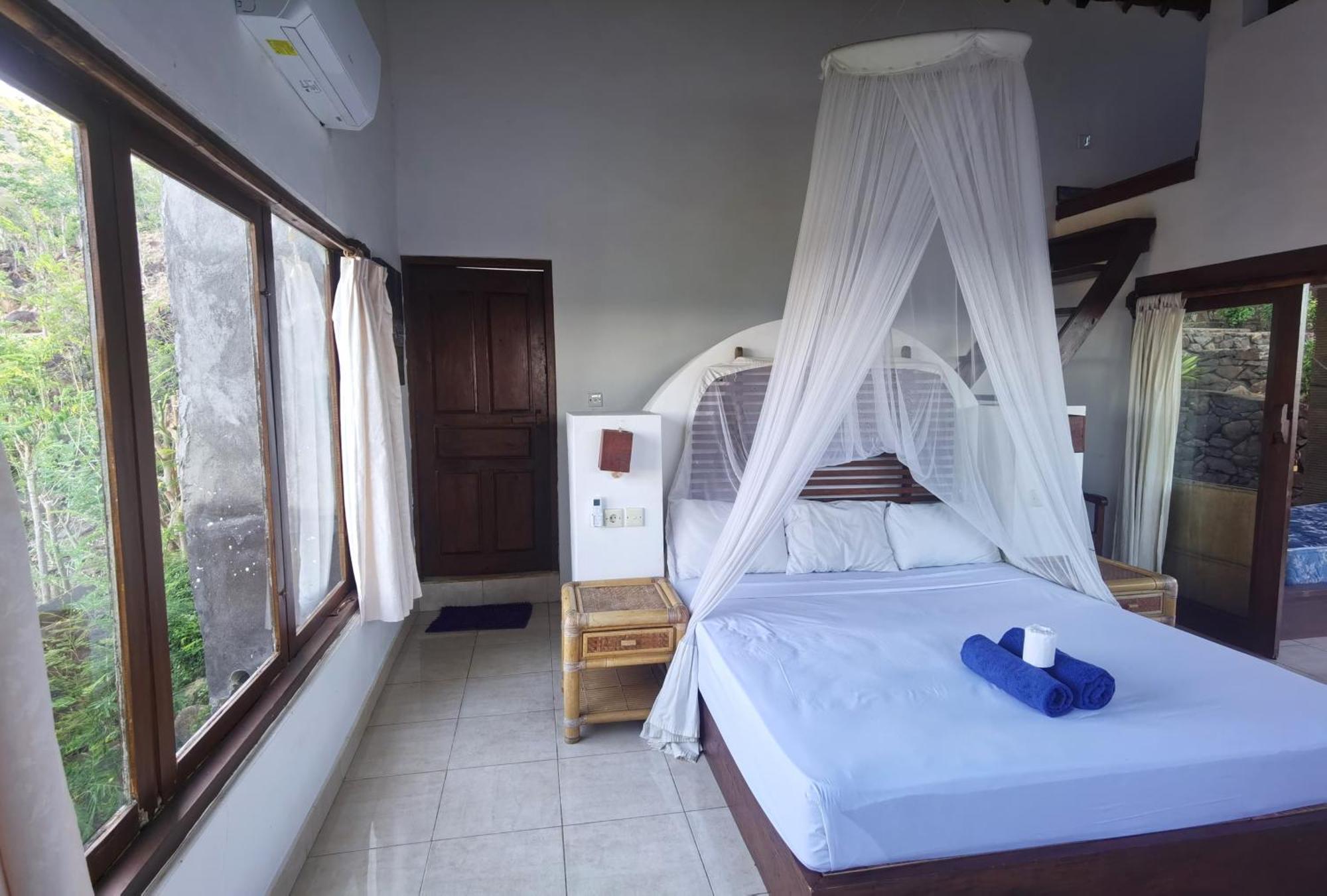 Guest house Wawa-wewe Rock Amed (Bali)