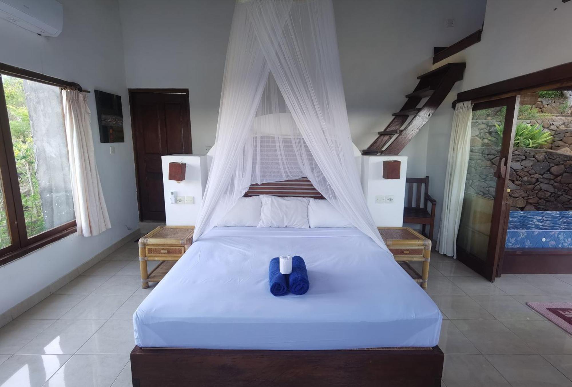 Guest house Wawa-wewe Rock Amed (Bali)