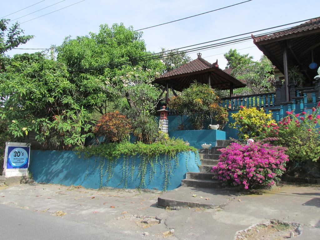 Bo's Bungalows And Restaurant Taman liburan BALI