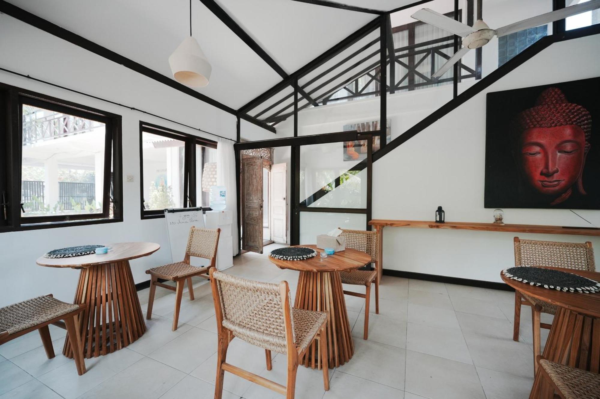 bahay-panuluyan Sattva Yoga Retreat