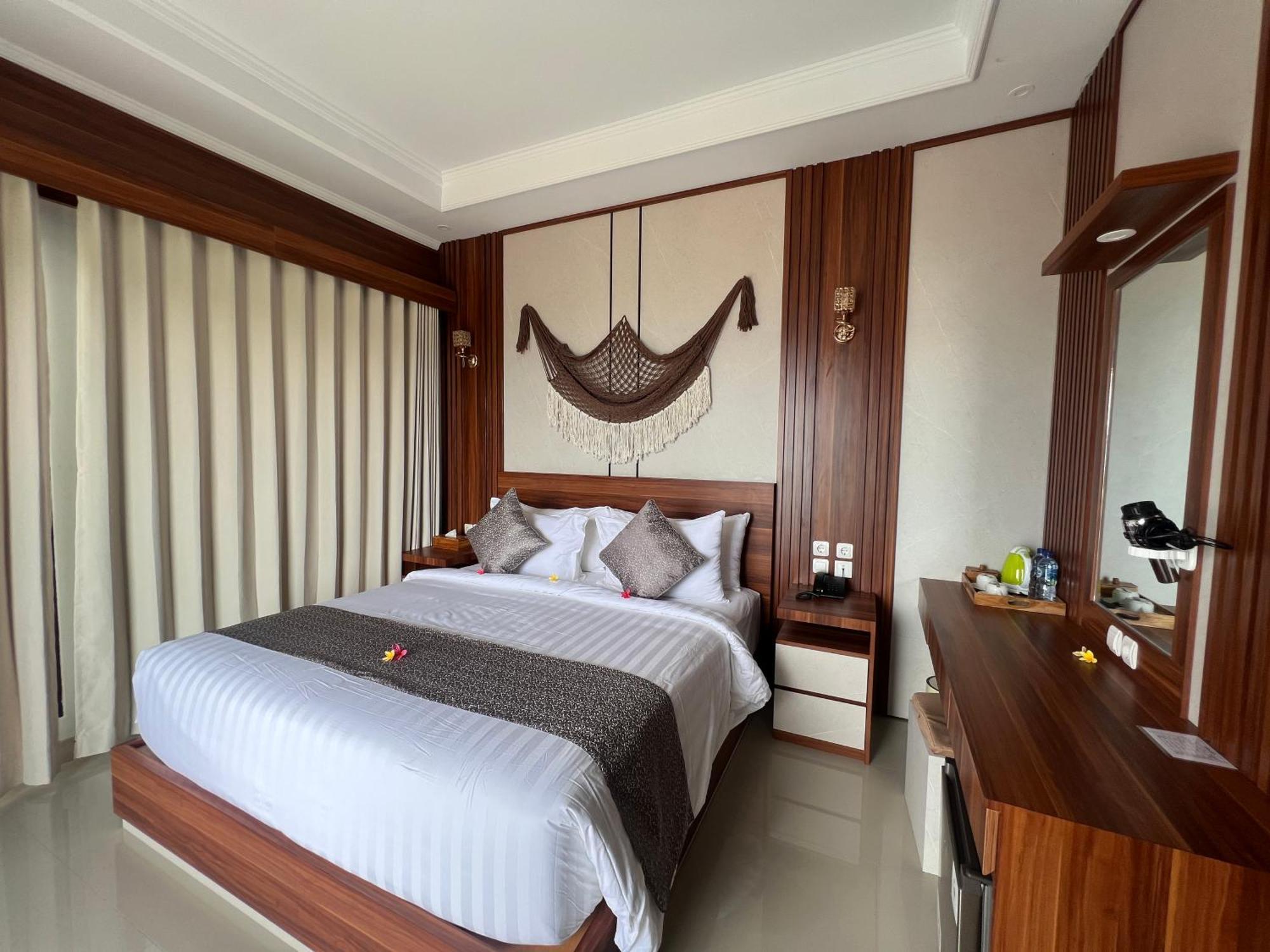 Hotel Grand Yuna Nusa Penida