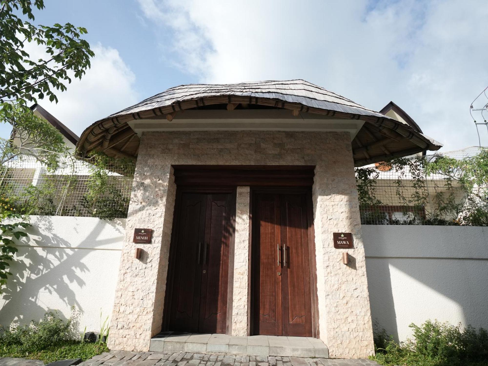 Daun Lebar Villa *