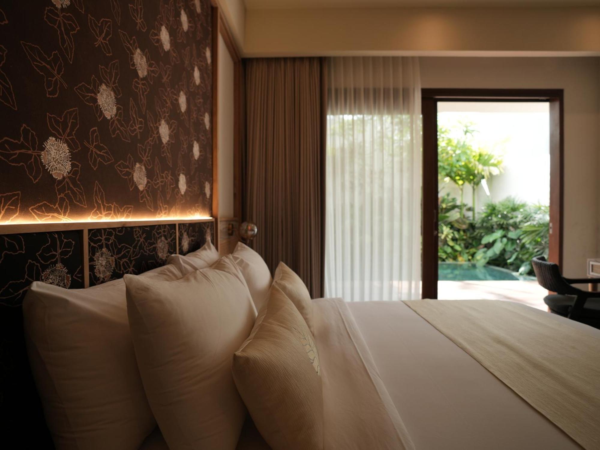 Villa Daun Lebar