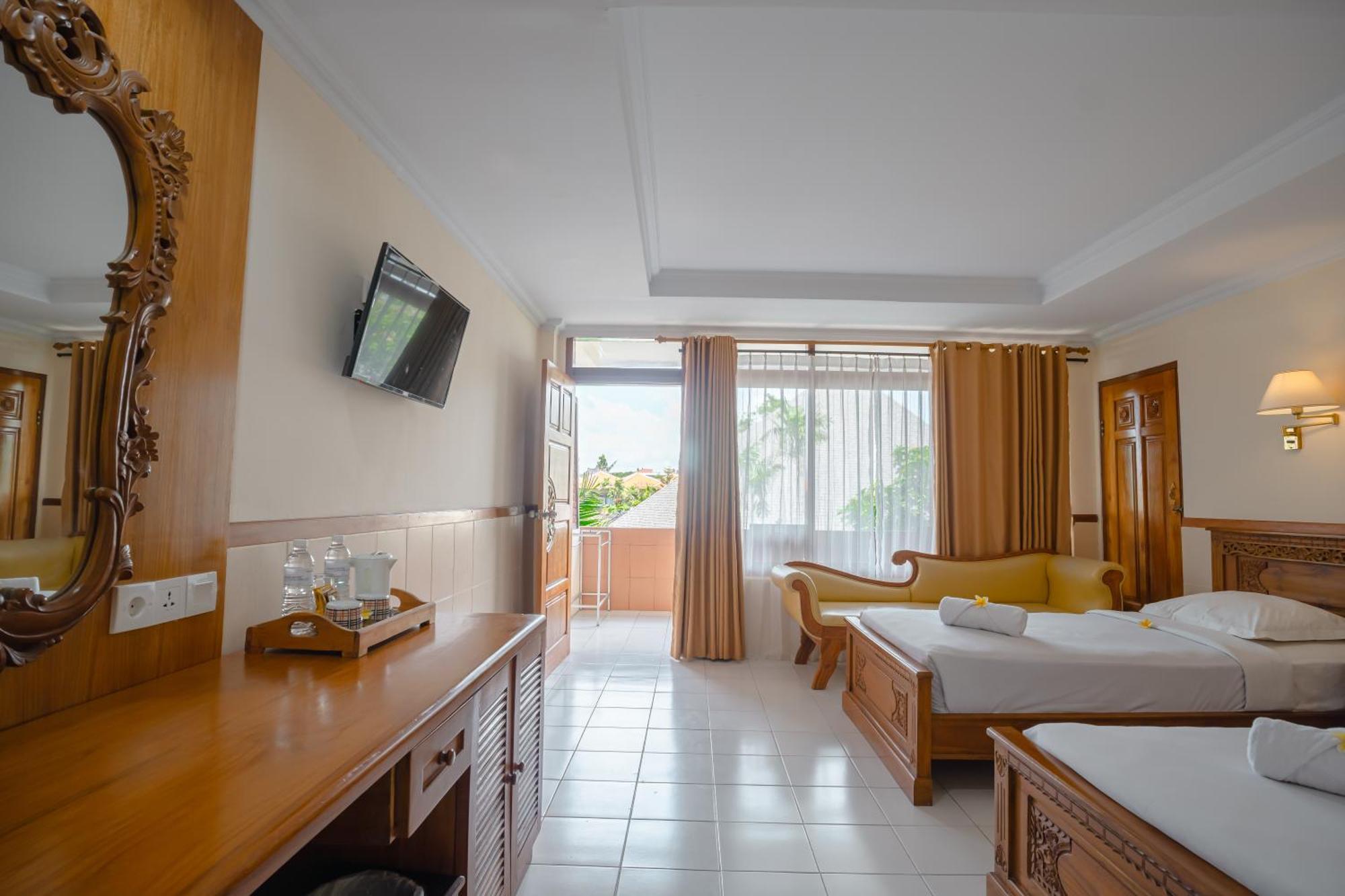 Hotel Palm Bali 3*