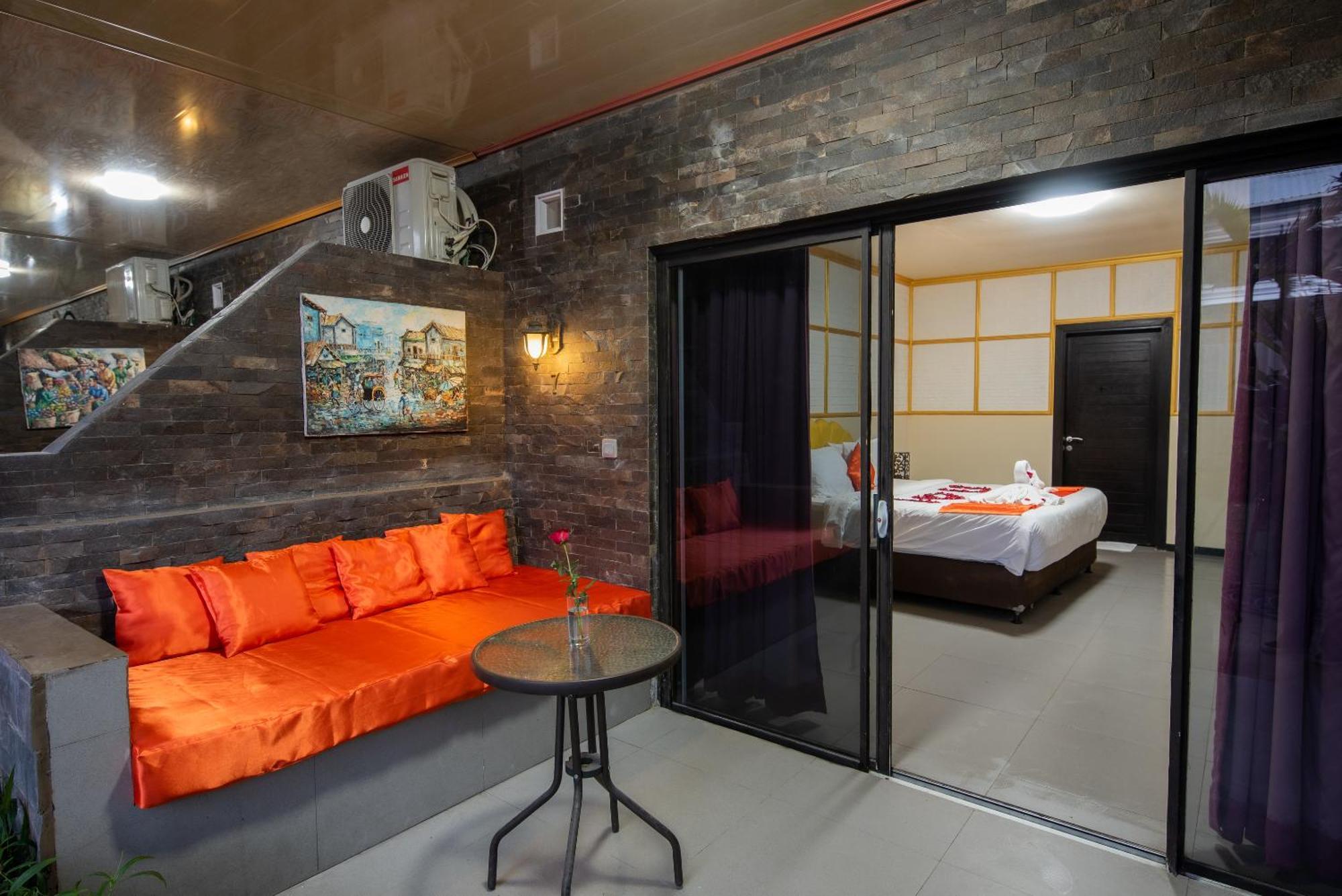 L'amore Hotel