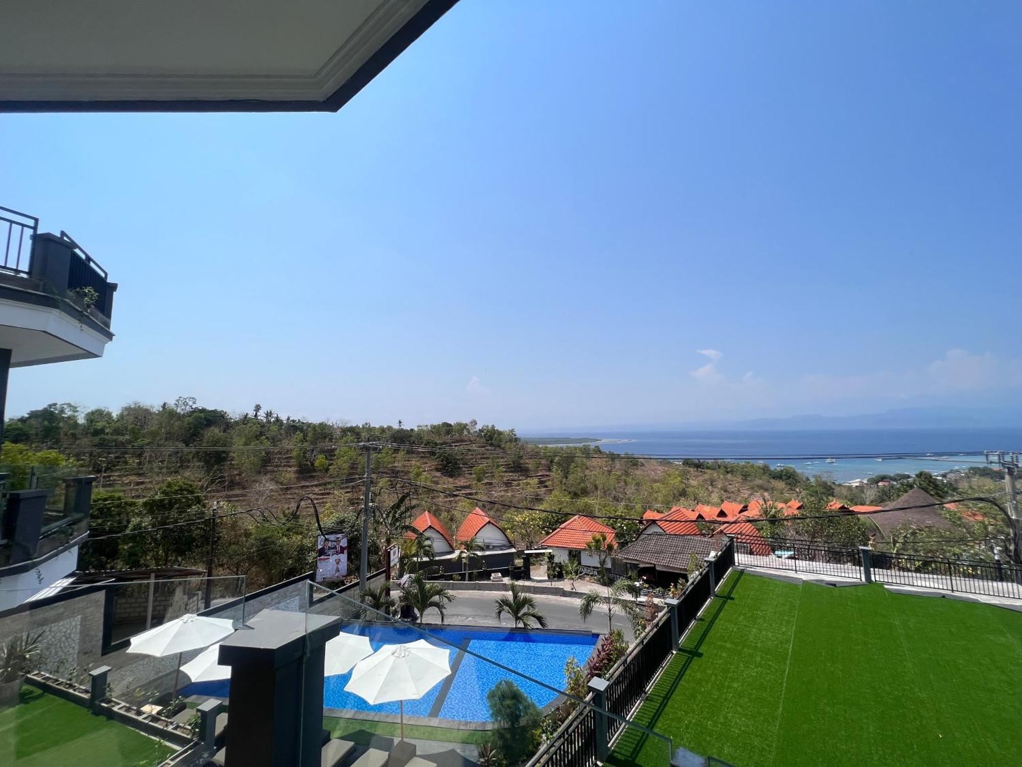 Hotel Grand Yuna Nusa Penida 3*