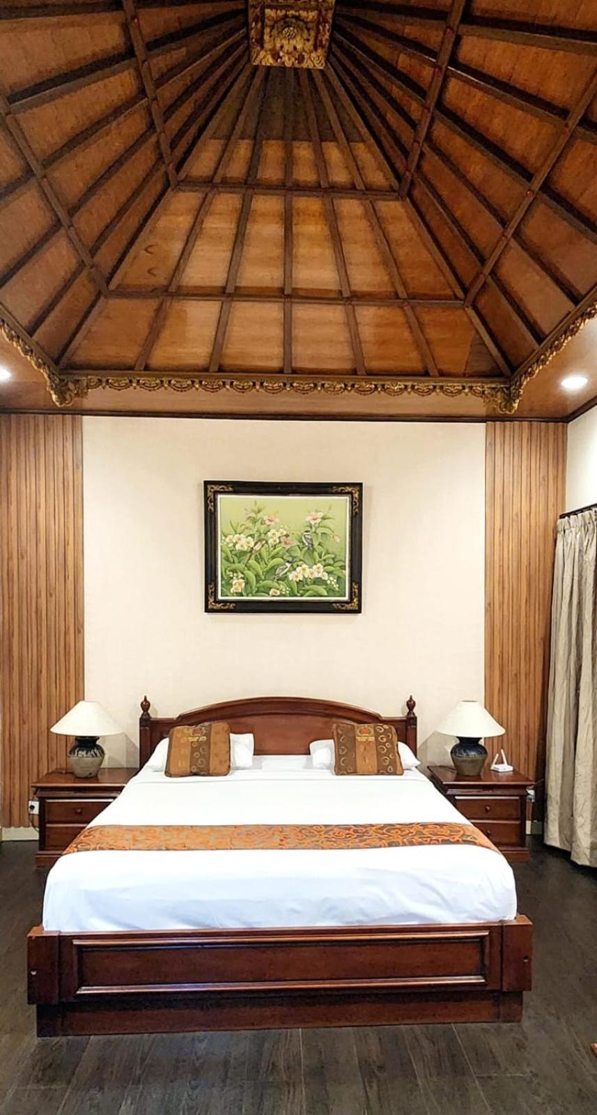 Stana Puri Gopa Hotel 3*