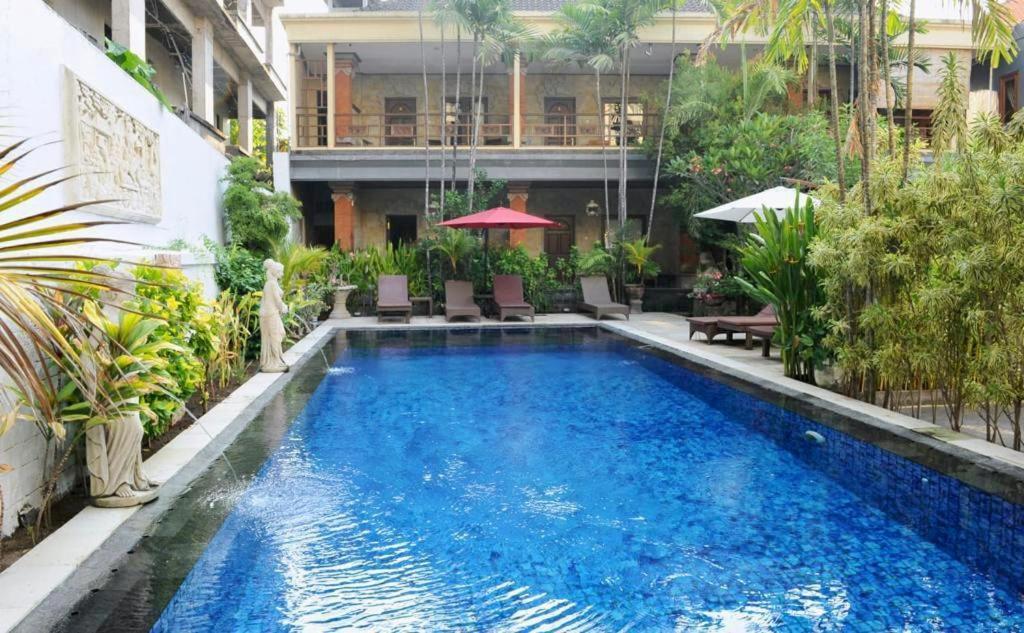 Tori Wisma tamu 3*