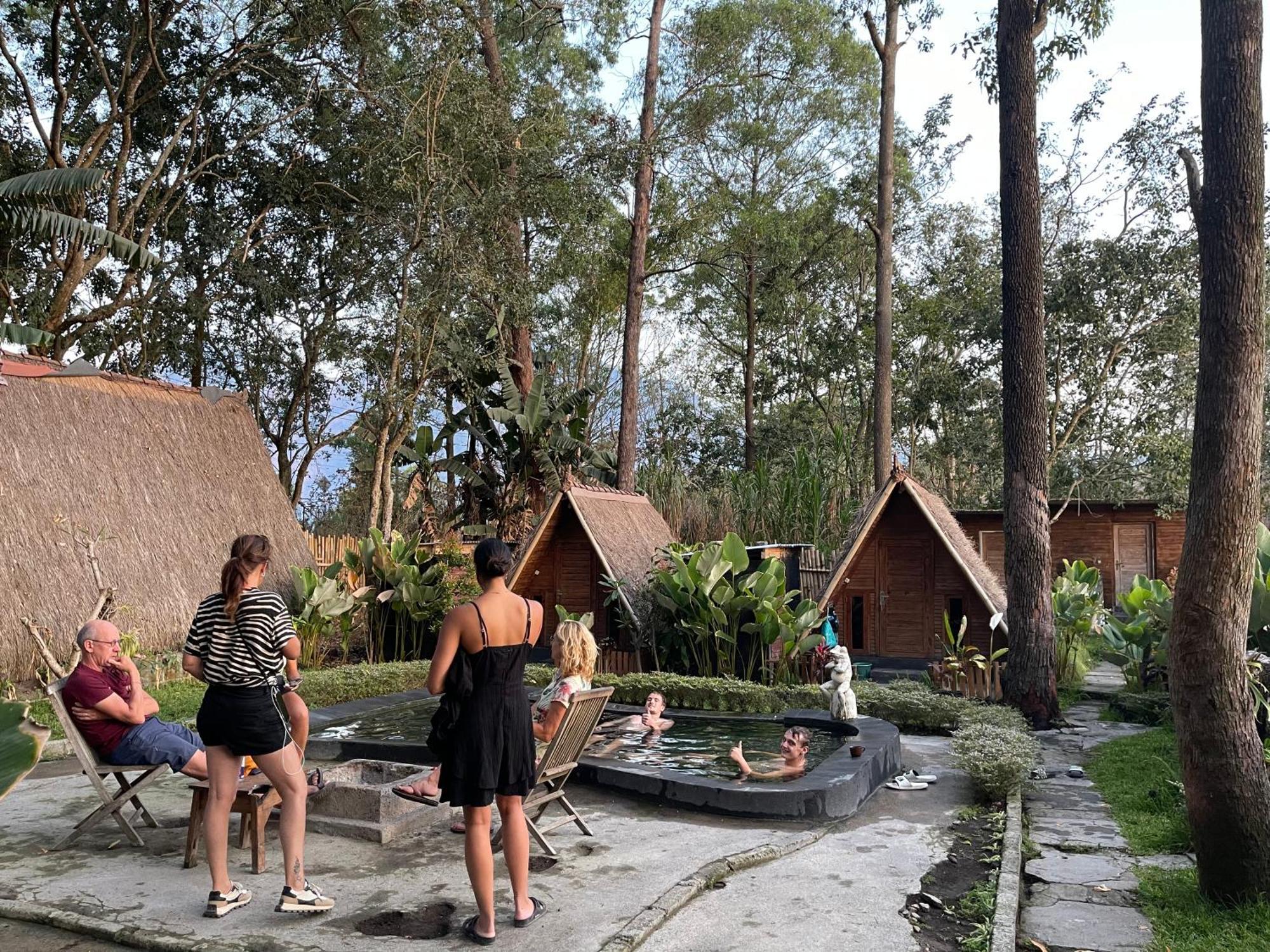 Triangle House And Private Hot Spring Kintamani (Bali)