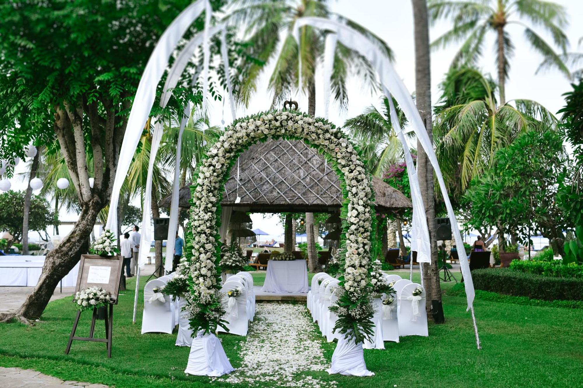 Resor Nikko Bali Benoa Beach
