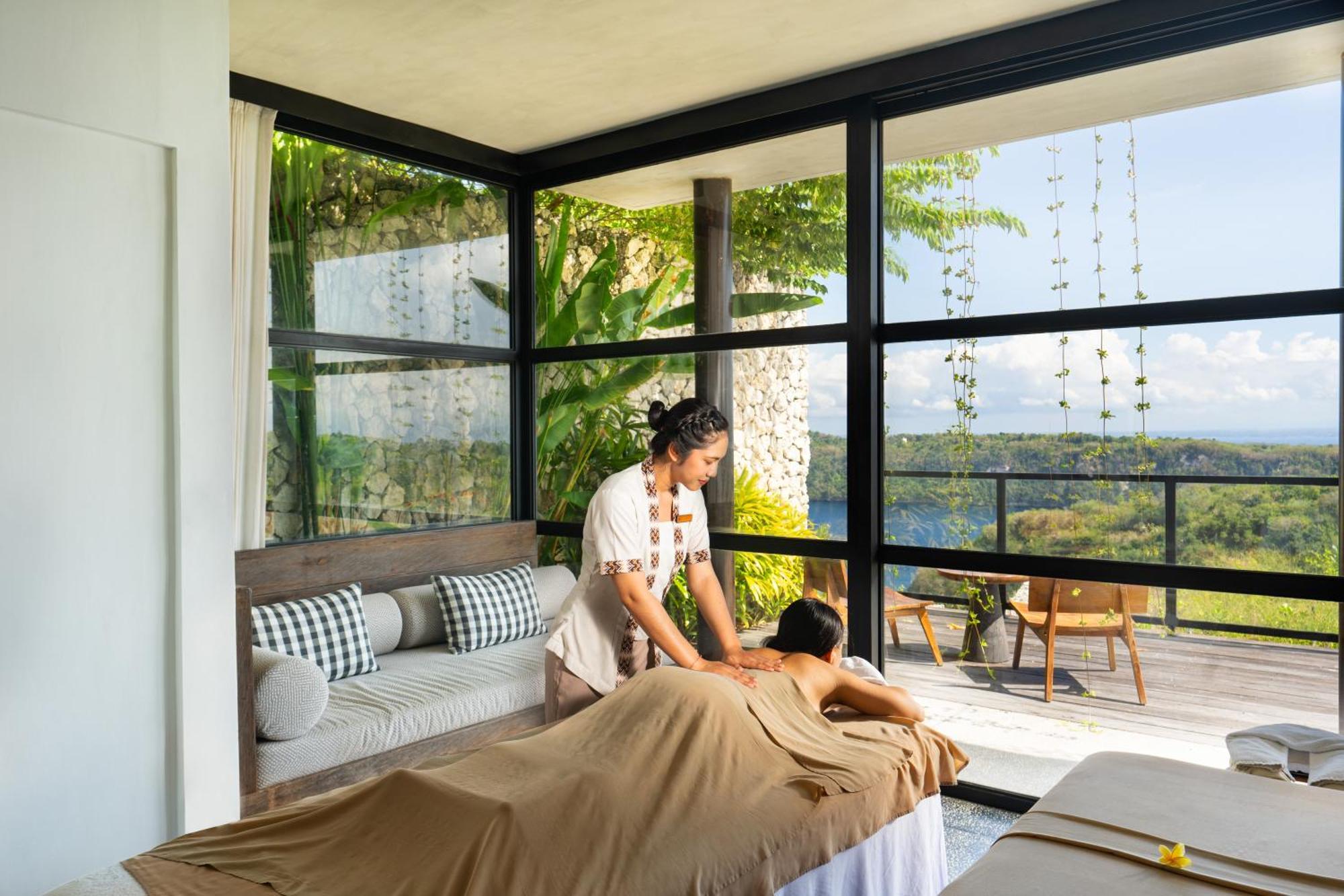 Maua Nusa Penida Bali 5* Toyapakeh