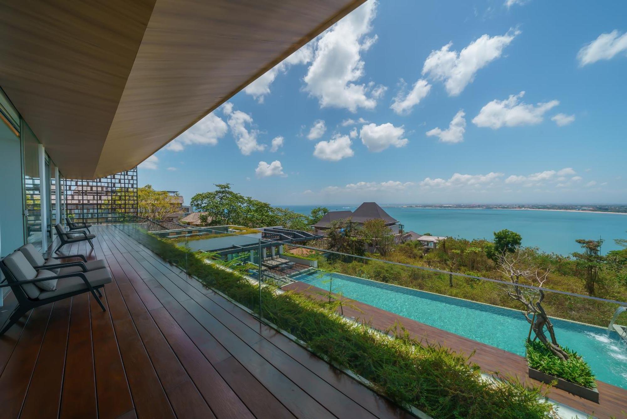 Villa Beyond The Sea - Luxe Sea View In