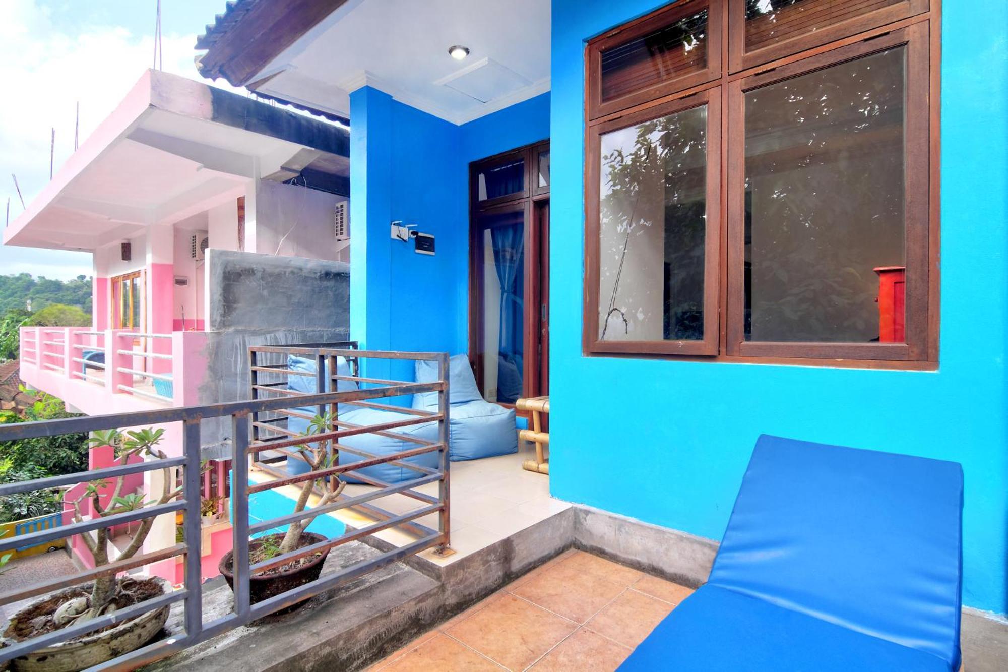 Bamboo Paradise Hostel *