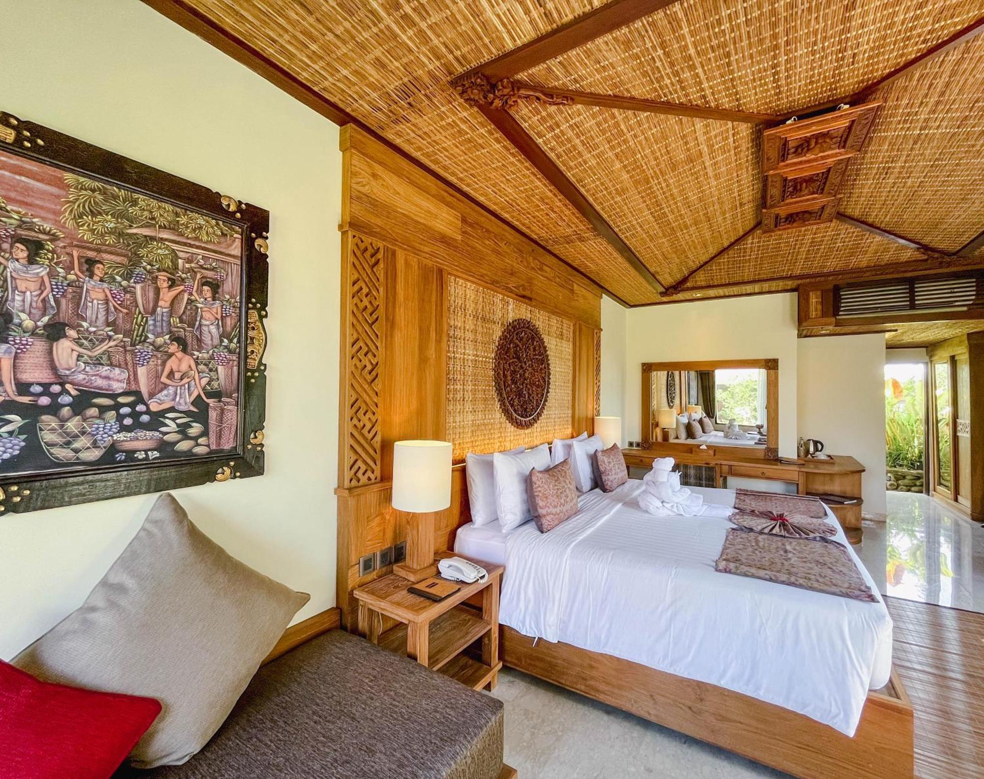 Sakti Garden & 4*